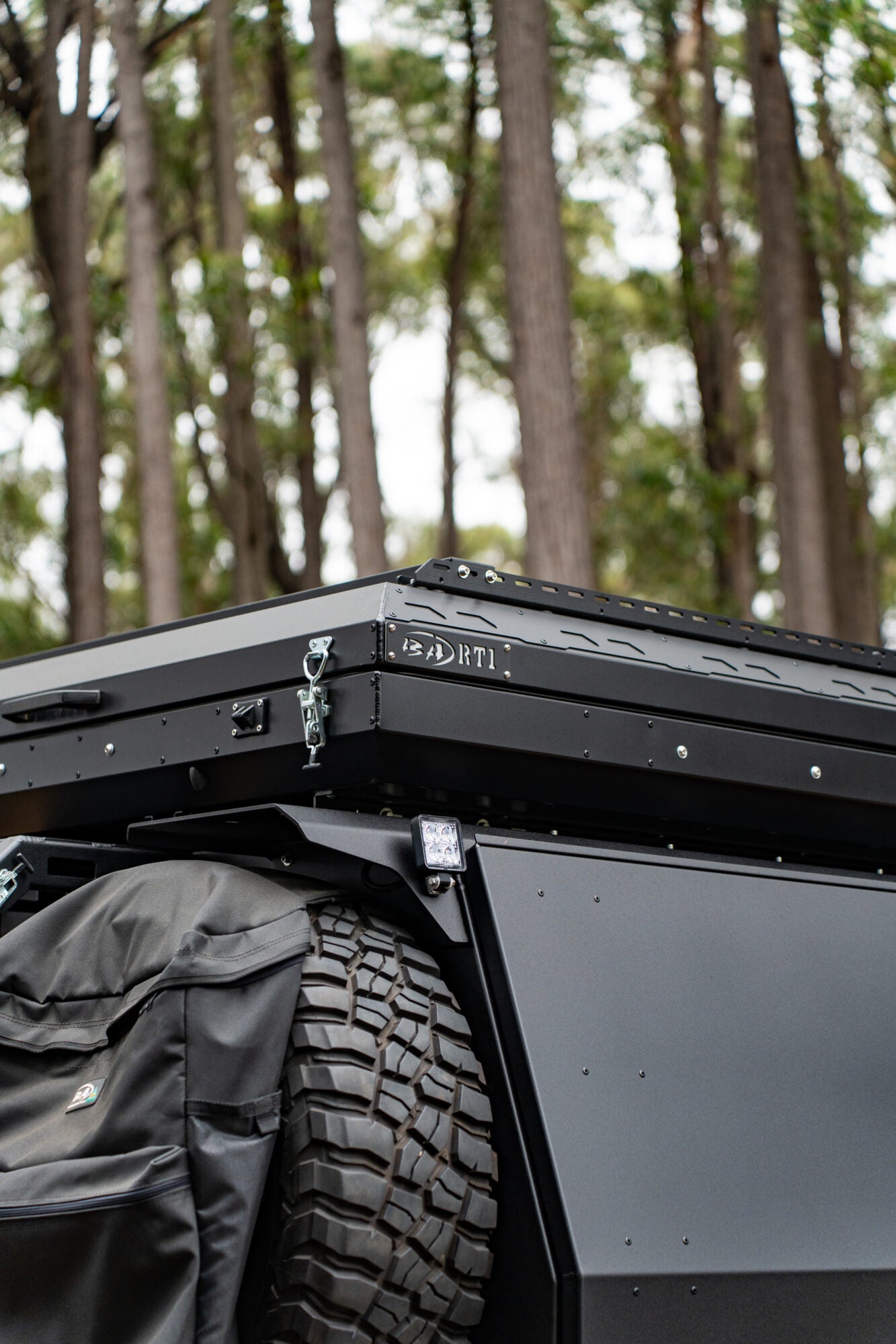 Boss RT1 Overlander Rooftop Tent