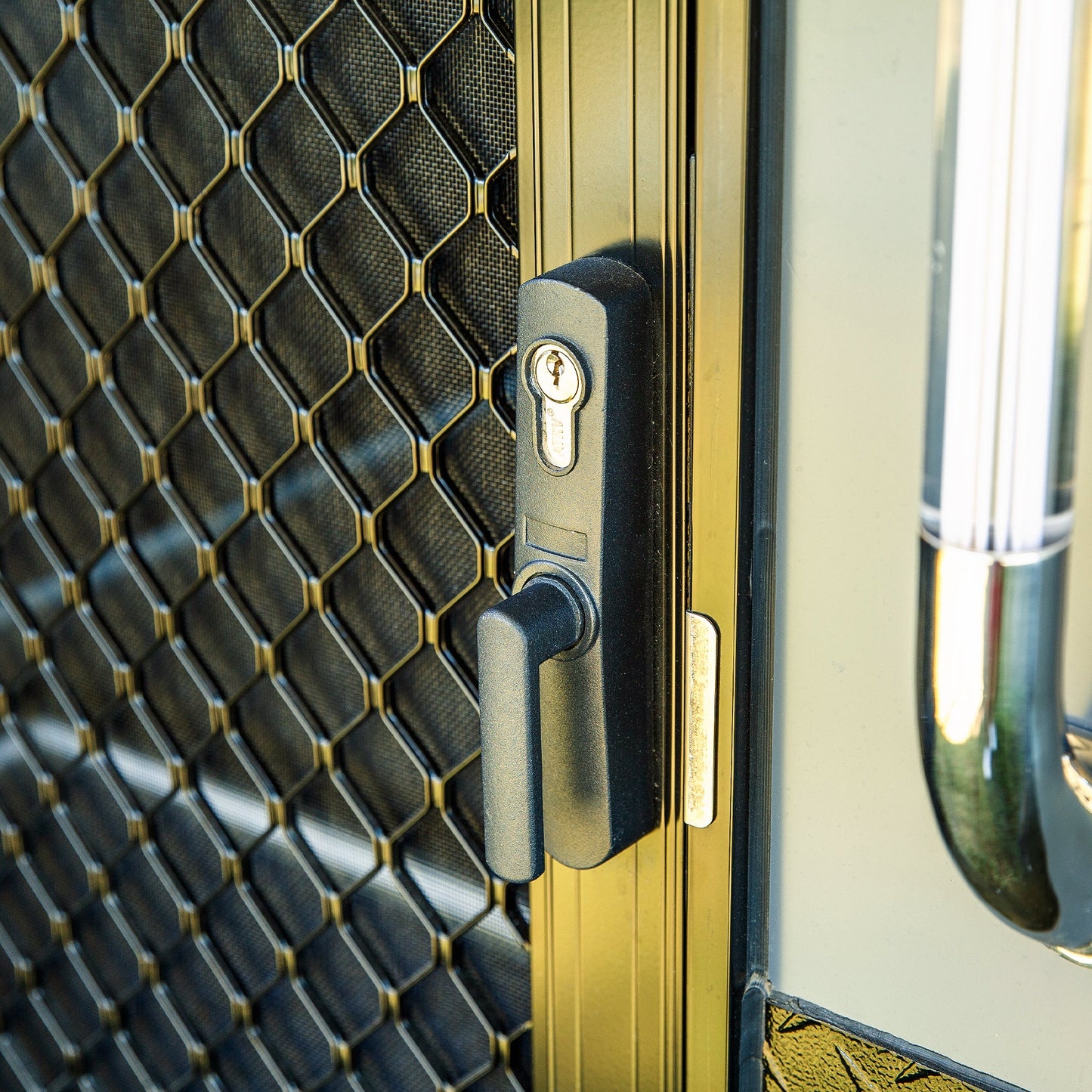 Caravan Door Handle - Right Hand Hinge