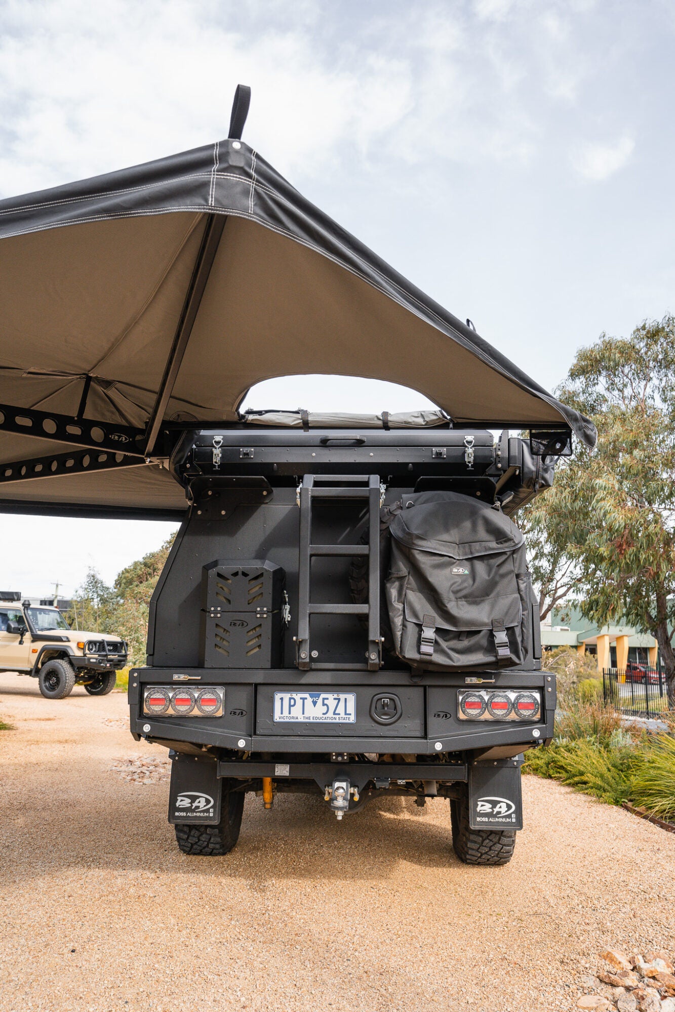 Boss 270 Awning