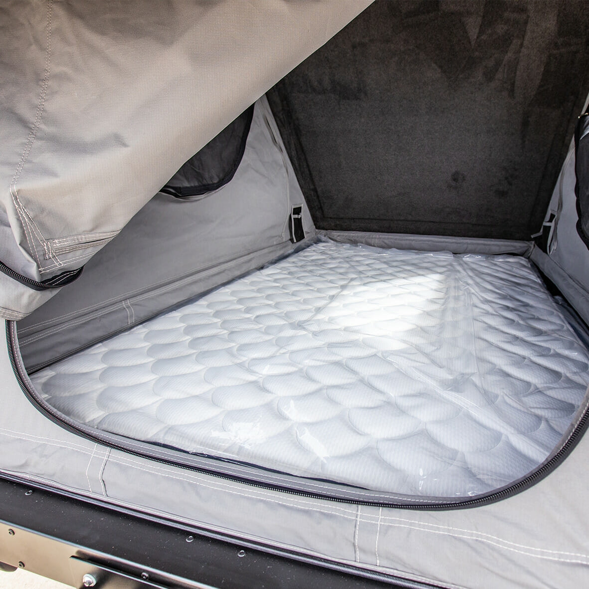 Boss RT1 Overlander Rooftop Tent