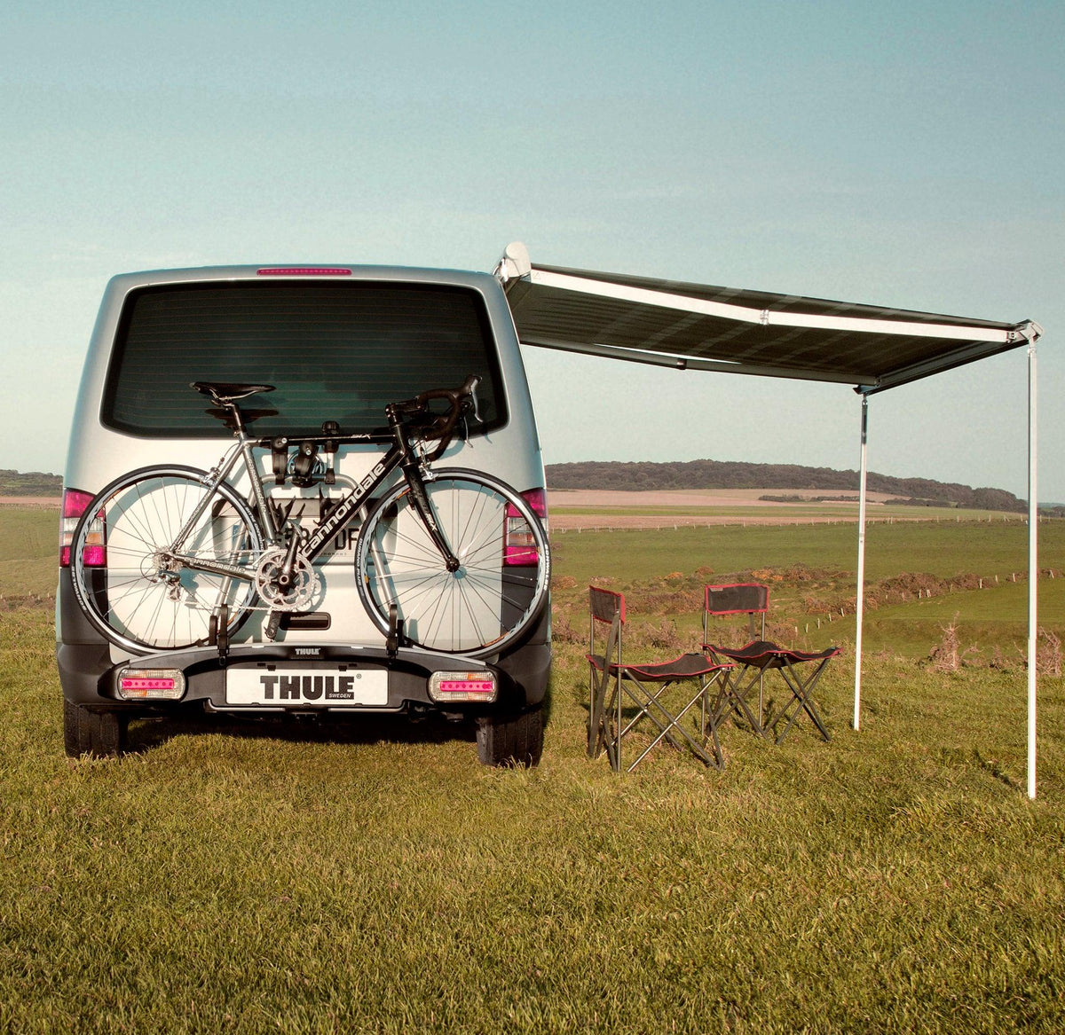 Thule 5102 Manual Awning - 2.6m