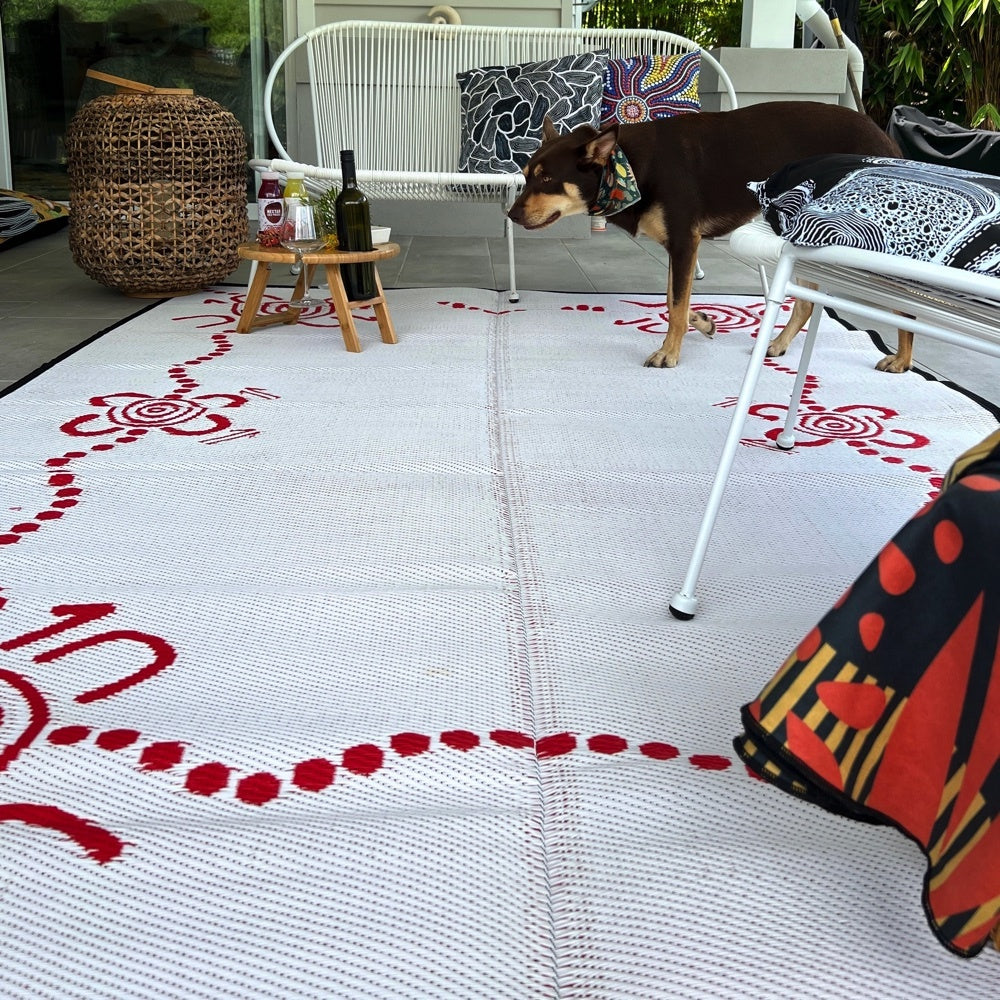 Tracks Mat 1.8m x 2.7m - Red/White