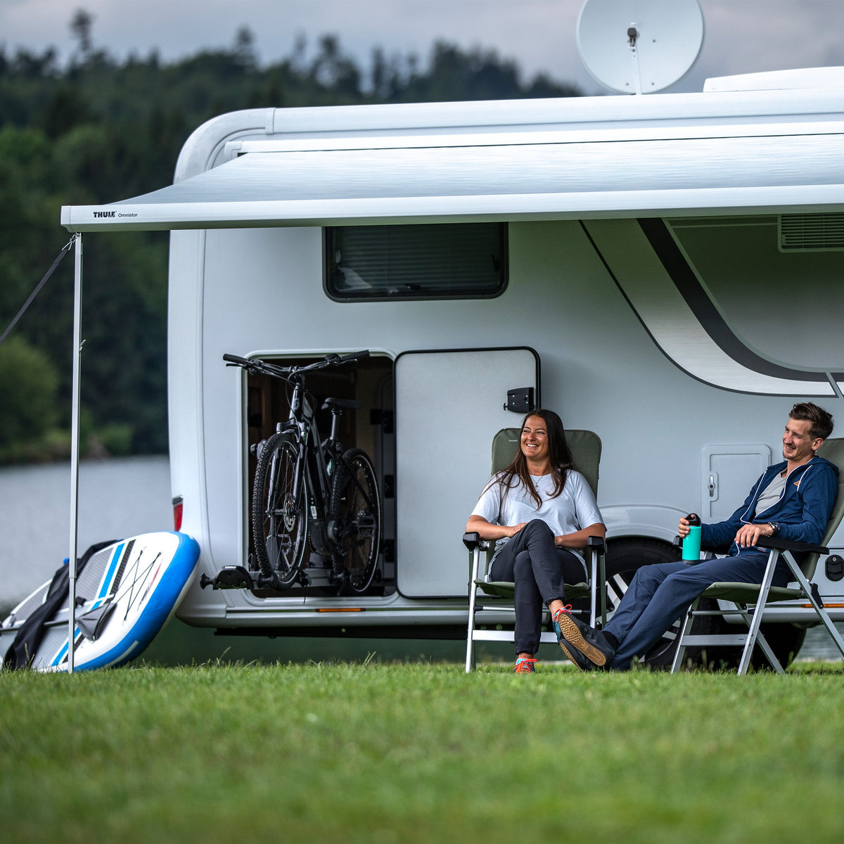 Thule 5200 Electric Awning