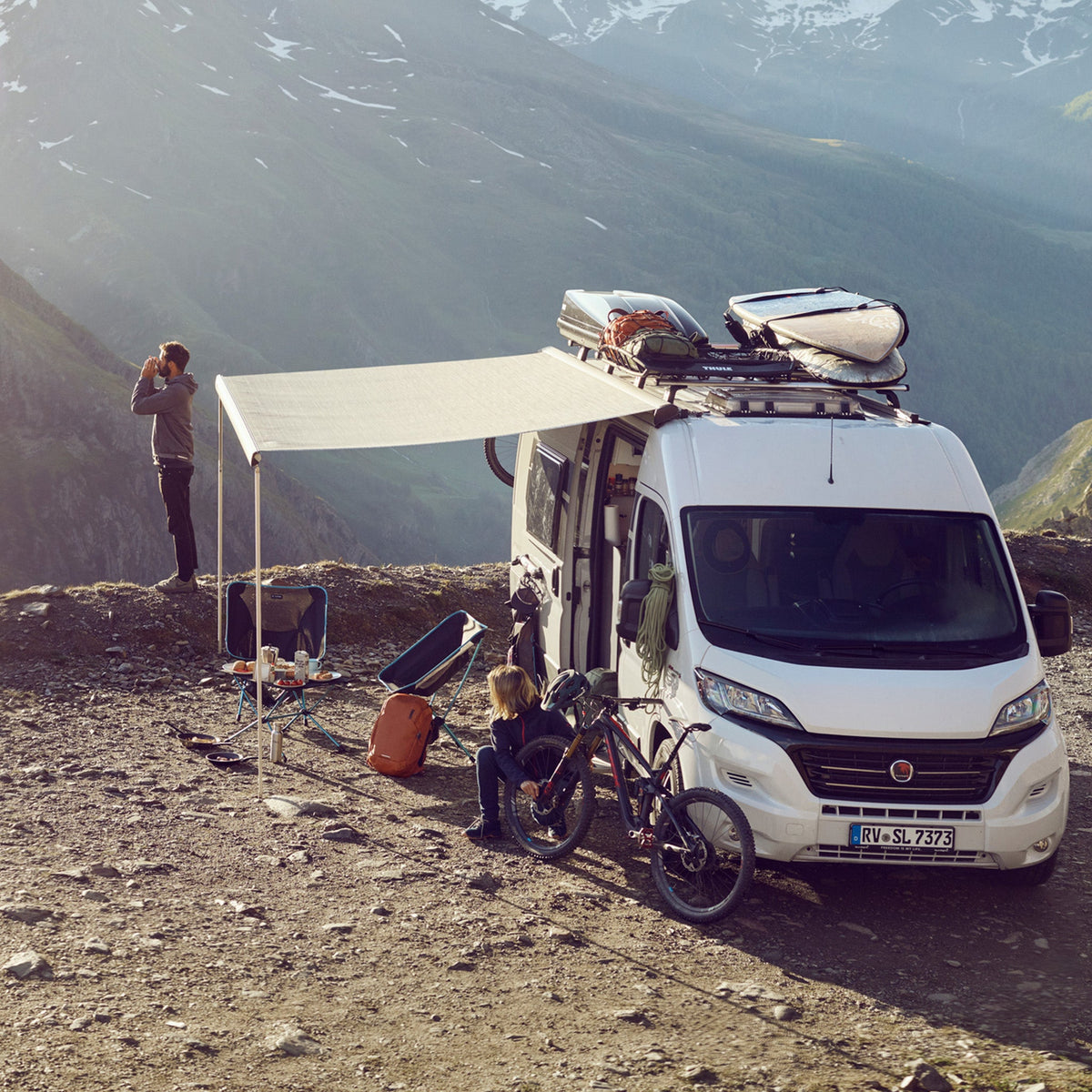 Thule 6300 Electric Awning