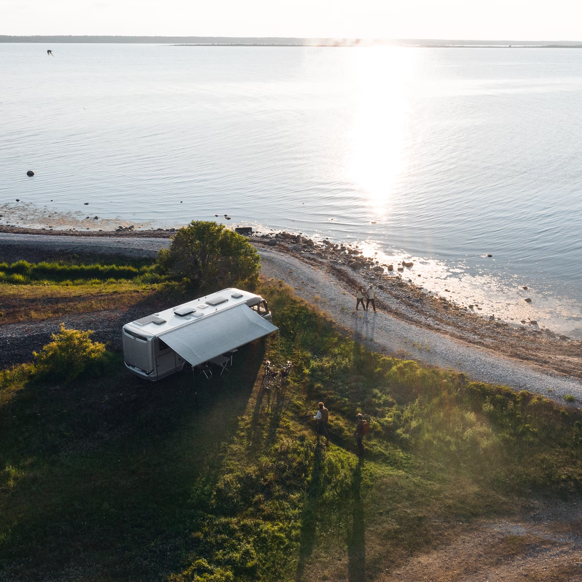 Thule 8000 Electric Awning