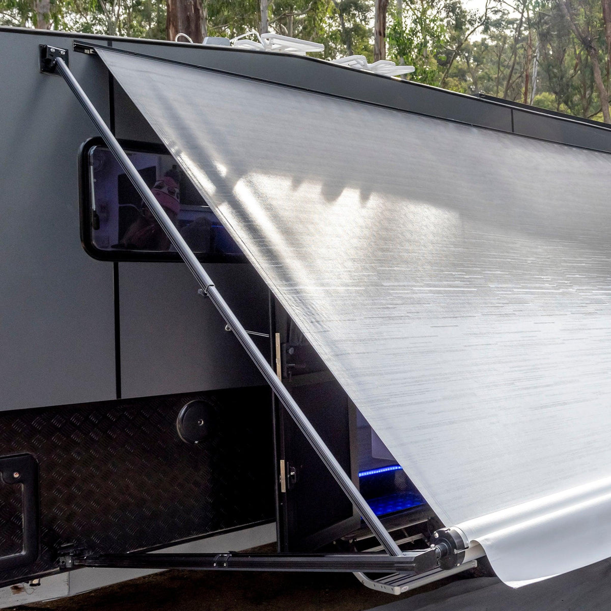 Tourer Roll-Out Awning
