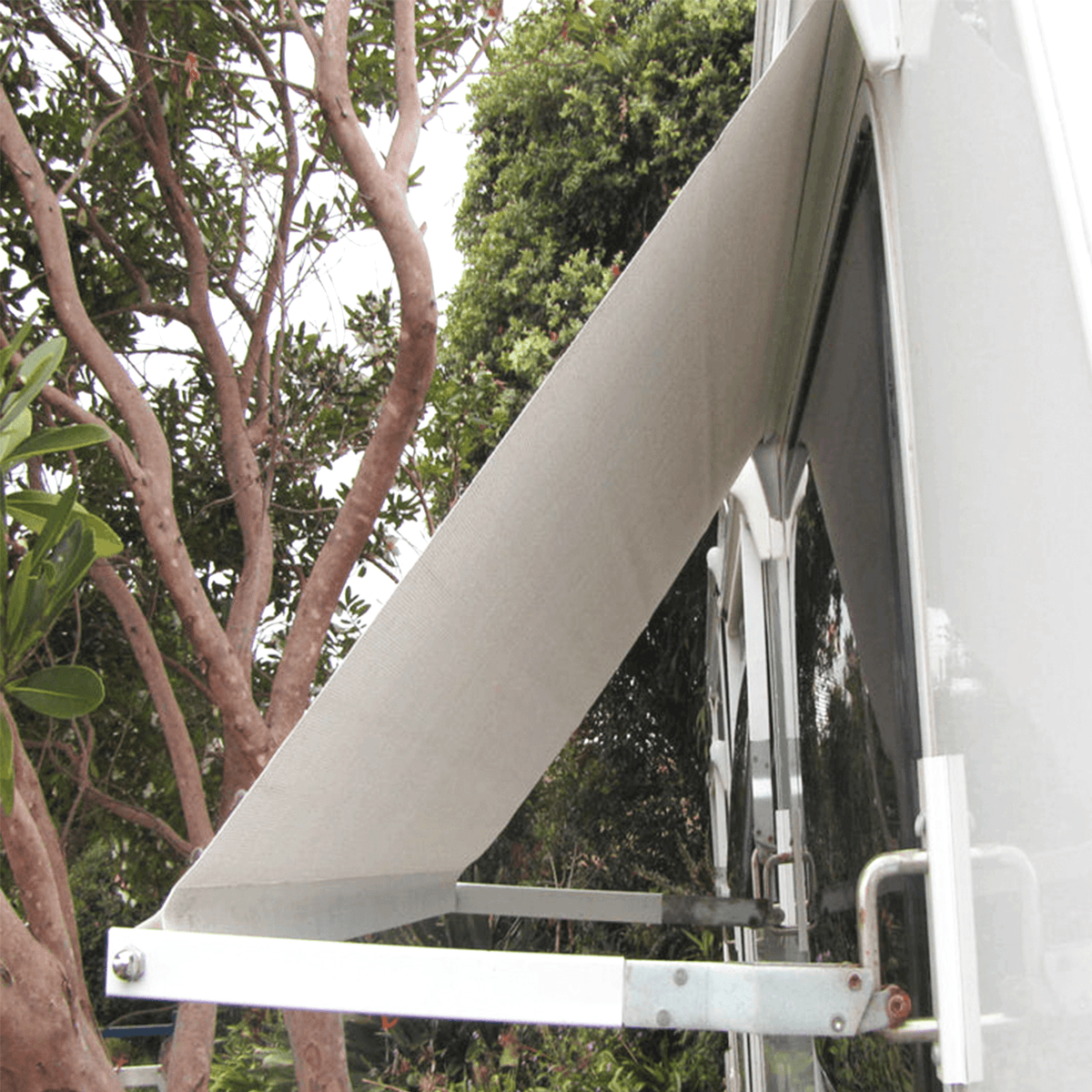 Retractable Window Awning