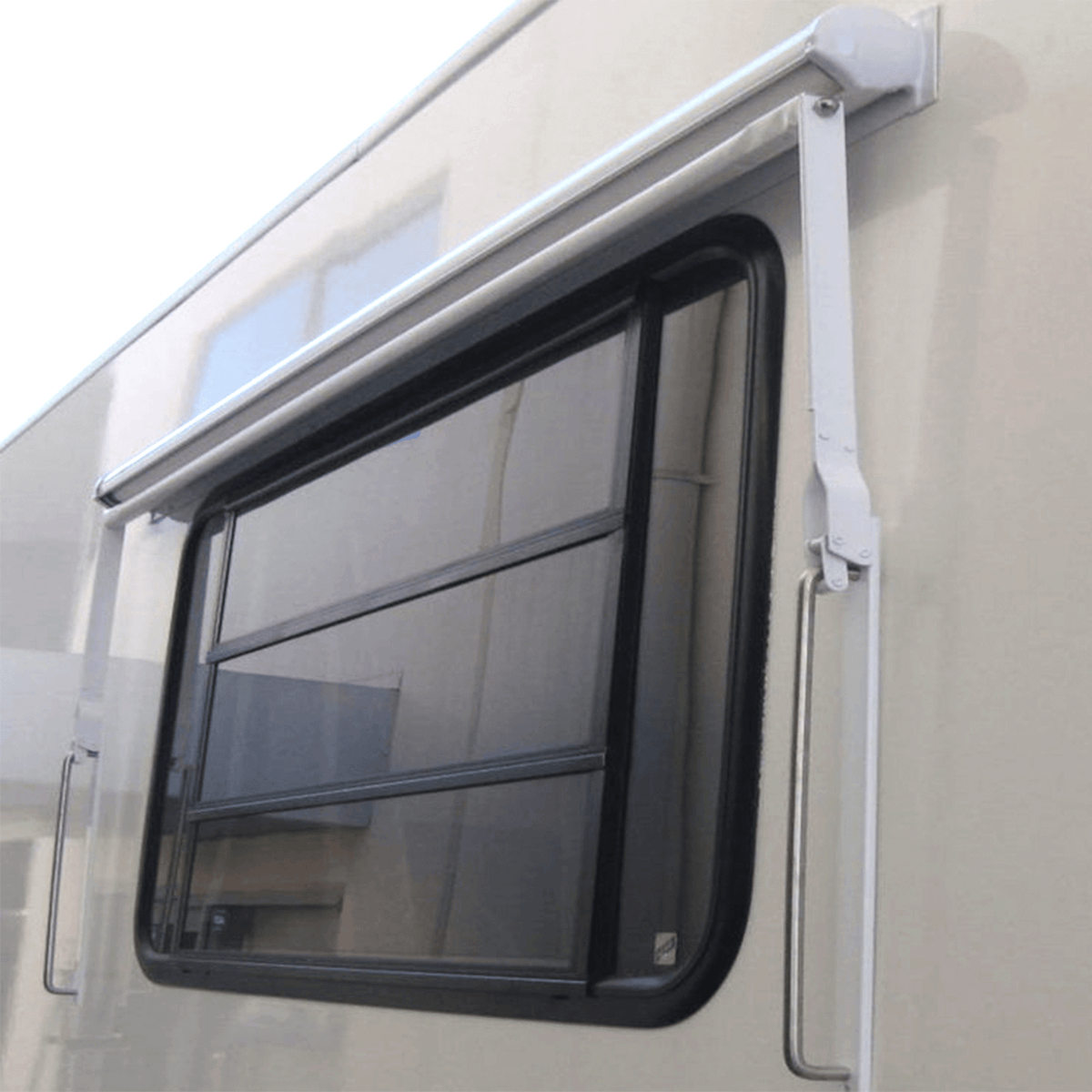 Retractable Window Awning